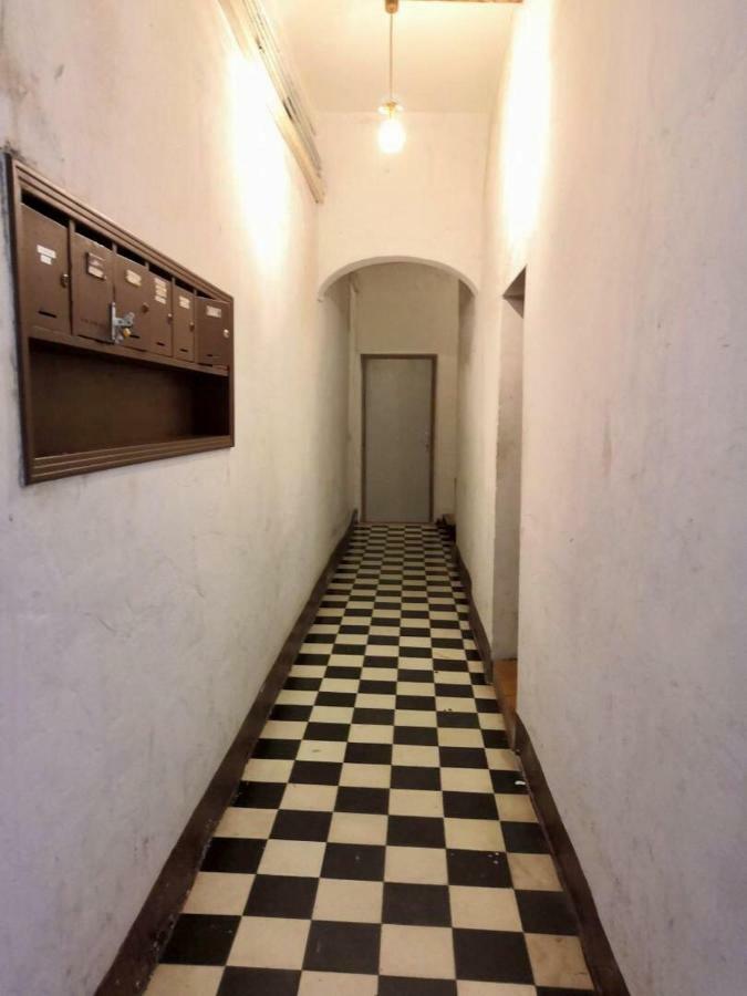 Beautifully Bright Apartment In Old Town サントロペ エクステリア 写真
